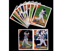 2010 Topps Cartes de baseball New York Mets Ensemble de léquipe avec Ultra Pro 4 de poche – 24 cartes Y Compris Reyes, Mejia, Santana, Beltran, Maine, Dénoyauteur, Wright, Murphy, Sheffield et bien plus encore