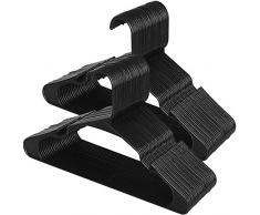 SONGMICS Lot de 50 Cintres, Résistant et Fin, Épaisseur 0,6 cm, en Plastique de Qualité, avec Accroches, Cintre Adulte, Longueur 41,5 cm, Noir CRP03B-50A