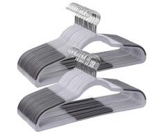 SONGMICS Cintres en Plastique, Lot de 50, Usage intensif avec Pièce antidérapante, Mince, Peu Encombrant, Crochets pivotants à 360 degrés, pour Manteaux, Costumes, Chemises, Gris CRP50G