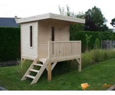Maisonnette en bois pour enfants Tom moderne