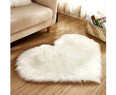 Liveinu Shaggy Tapis en Imitation Peau De Mouton Laine Zone Forme De Coeur Tapis en Fausse Fourrure Décoration de Coussin Siège pour Chambre à Coucher Salon 70x90cm Blanc