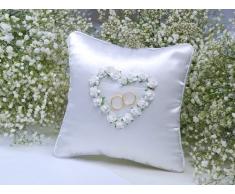N.t coussin d'alliances avec roses motif cœurs 20 x 20 cm