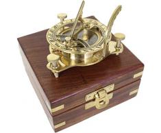 Boussole nautique antique en laiton avec horloge solaire dans un élégant coffret cadeau en bois