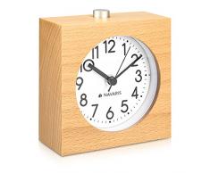 Navaris Réveil analogique en Bois - Horloge à Aiguilles Classique avec Fonctions Heure Alarme Snooze lumière - Design carré - Bois Clair