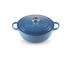 Le Creuset, Marmite Signature en Fonte ÃmaillÃ©e avec Couvercle, Ã 26 cm, Ronde, Compatible avec Toutes Sources de Chaleur (Induction Incluse), CapacitÃ© : 4 L, 4.255 kg, Bleu Marseille