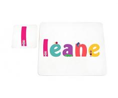 Little Helper Napperon avec Coaster Style Illustratif Coloré avec le Nom de Jeune Fille Leane