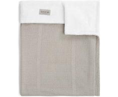 Couverture pour berceau en peluche.