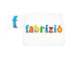 Little Helper LHV-FABRIZIO-COASTERANDPLACEMAT-15IT Dessous de verre et sets de table avec finition brillante, personnalisés pour garçons, nom du fabricant, multicolore, 21 x 30 x 2 cm
