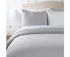 AmazonBasics Parure de lit avec housse de couette en microfibre, Gris clair, 240 x 220 cm