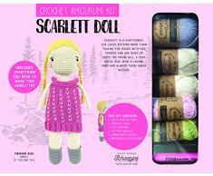1 poupée au crochet Scarlett.
