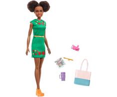 Barbie Voyage poupée Nikki aux cheveux bruns coiffés en chignon avec 5 accessoires, jouet pour enfant, GBH92