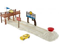 Disney Pixar Cars Coffret Circuit Entrainement sur La Plage, piste pour course de voitures avec véhicules Cruz Ramirez et Guido, jouet pour enfant, DVT47