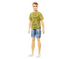 Barbie Fashionistas poupée mannequin Ken #139 aux cheveux roux avec chemise jaune, bermuda en jean et chaussures blanches, jouet pour enfant, GHW67