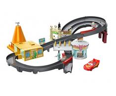 Disney Pixar Cars Coffret Course de Voitures Dans Radiator Springs avec Véhicule Flash Mcqueen, Jouet pour Enfant, Ggl47