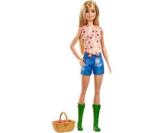 Barbie Famille poupée à la ferme, fermière avec bottes en plastique verte et panier de pommes, jouet pour enfant, GCK68