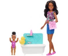 Barbie Famille coffret Heure du Bain poupée Skipper baby-sitter brune et figurine denfant, accessoires inclus, jouet pour enfant, FXH06