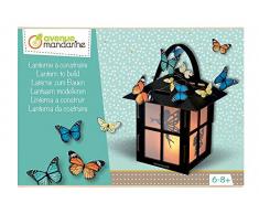 Avenue Mandarine CO168C - Une boite créative Lanterne à construire comprenant une lanterne 17x11,5x11 cm et 3 planches de motifs décoratifs : papillons et ombres (notice incluse)
